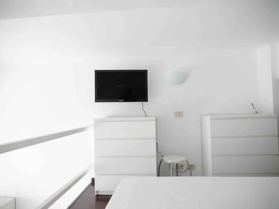 Window On Rome Apartment